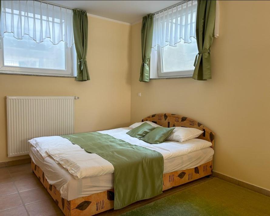 Sos Apartments Radovljica Esterno foto